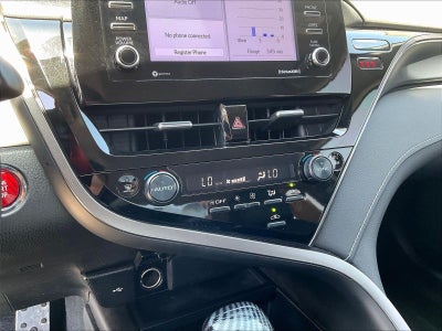 2023 Toyota Camry SE Auto (SE)