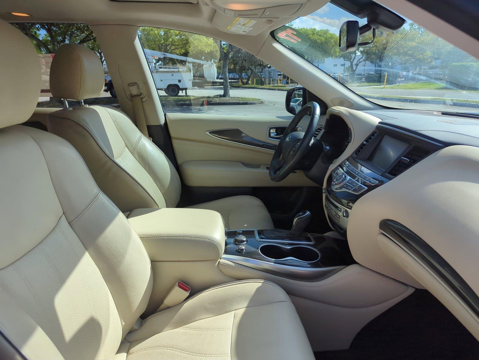 2017 INFINITI QX60 FWD