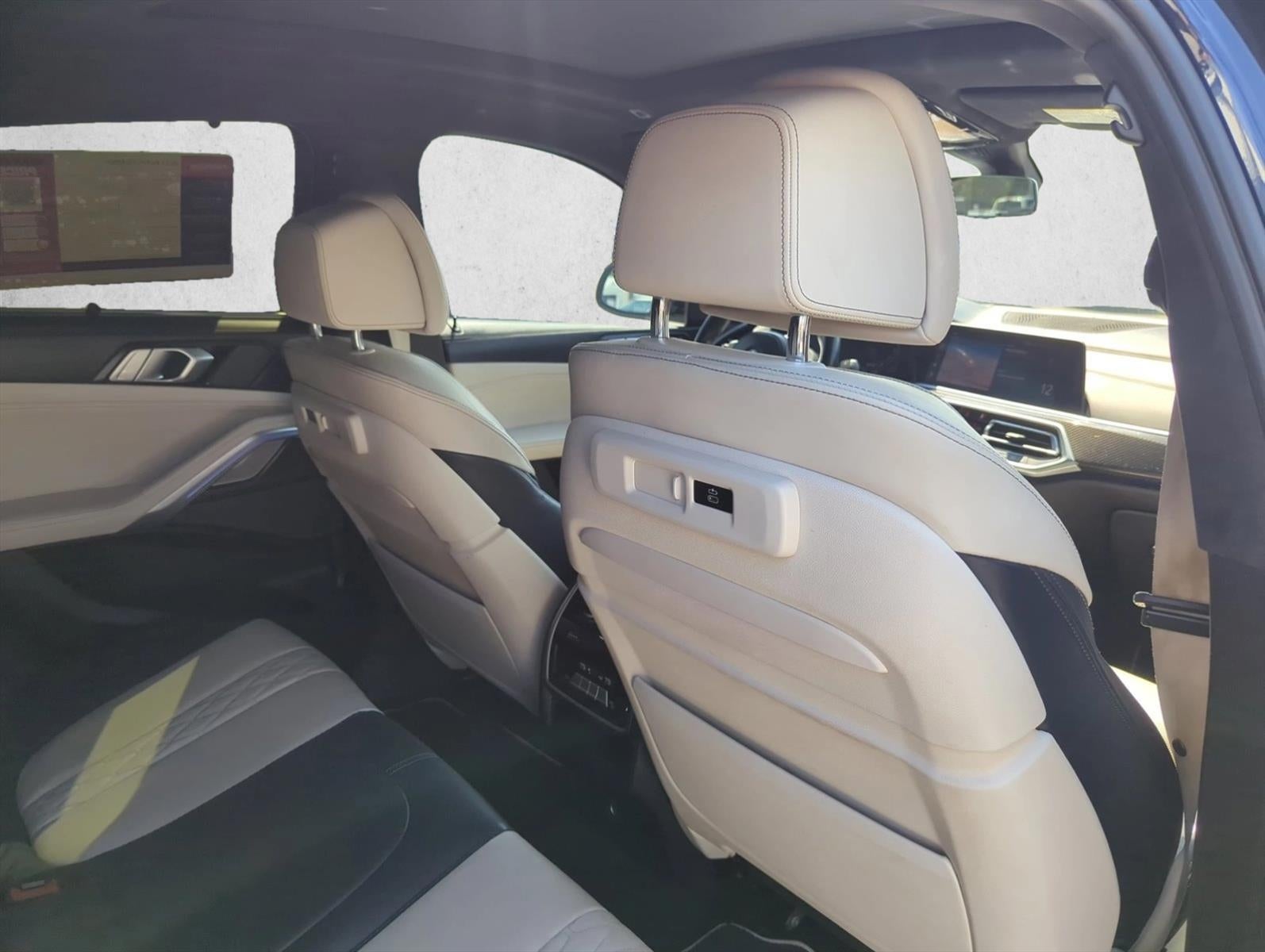 2021 BMW X6 M50i Sports Activity Coupe