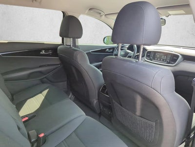 2020 Kia Sorento S V6 FWD