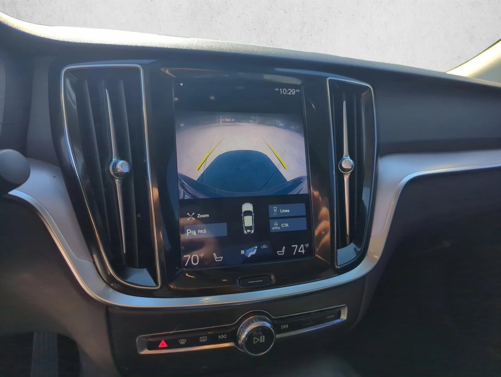 2020 Volvo S60 T6 AWD Momentum