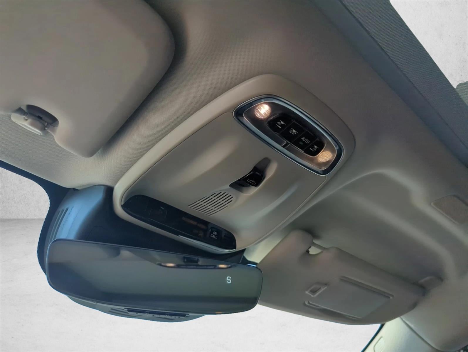 2020 Volvo S60 T6 AWD Momentum