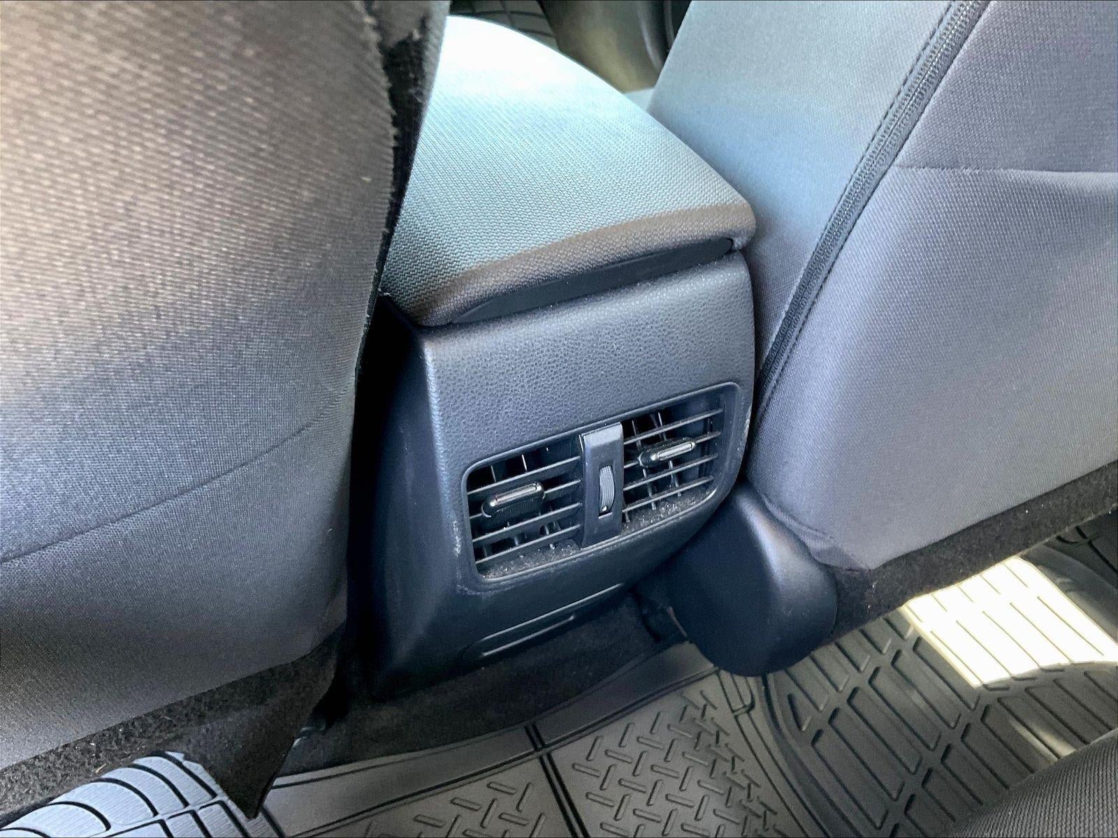 2022 Toyota Corolla Cross LE 2WD (Natl)