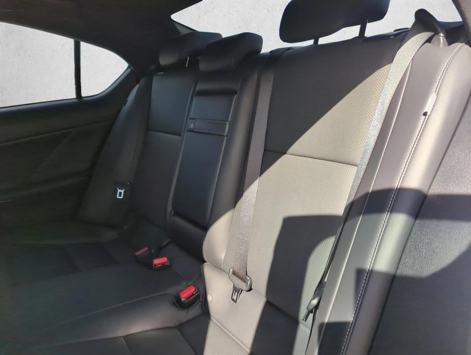 2024 Lexus IS 350 F SPORT Design RWD