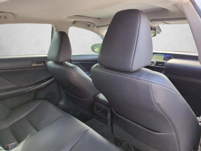 2017 Lexus IS 300 AWD