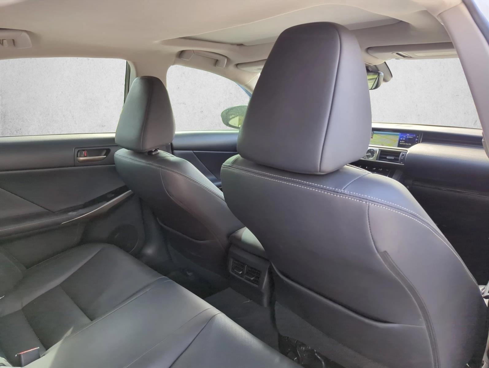 2017 Lexus IS 300 AWD