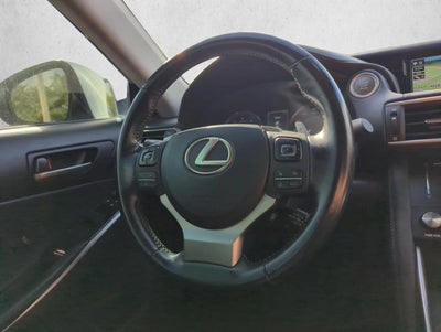 2017 Lexus IS 300 AWD