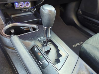 2018 Toyota RAV4 LE FWD (GS)