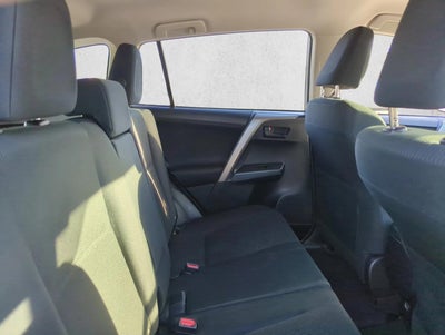 2018 Toyota RAV4 LE FWD (GS)