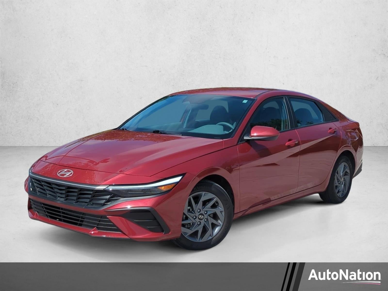 2024 Hyundai ELANTRA SEL IVT