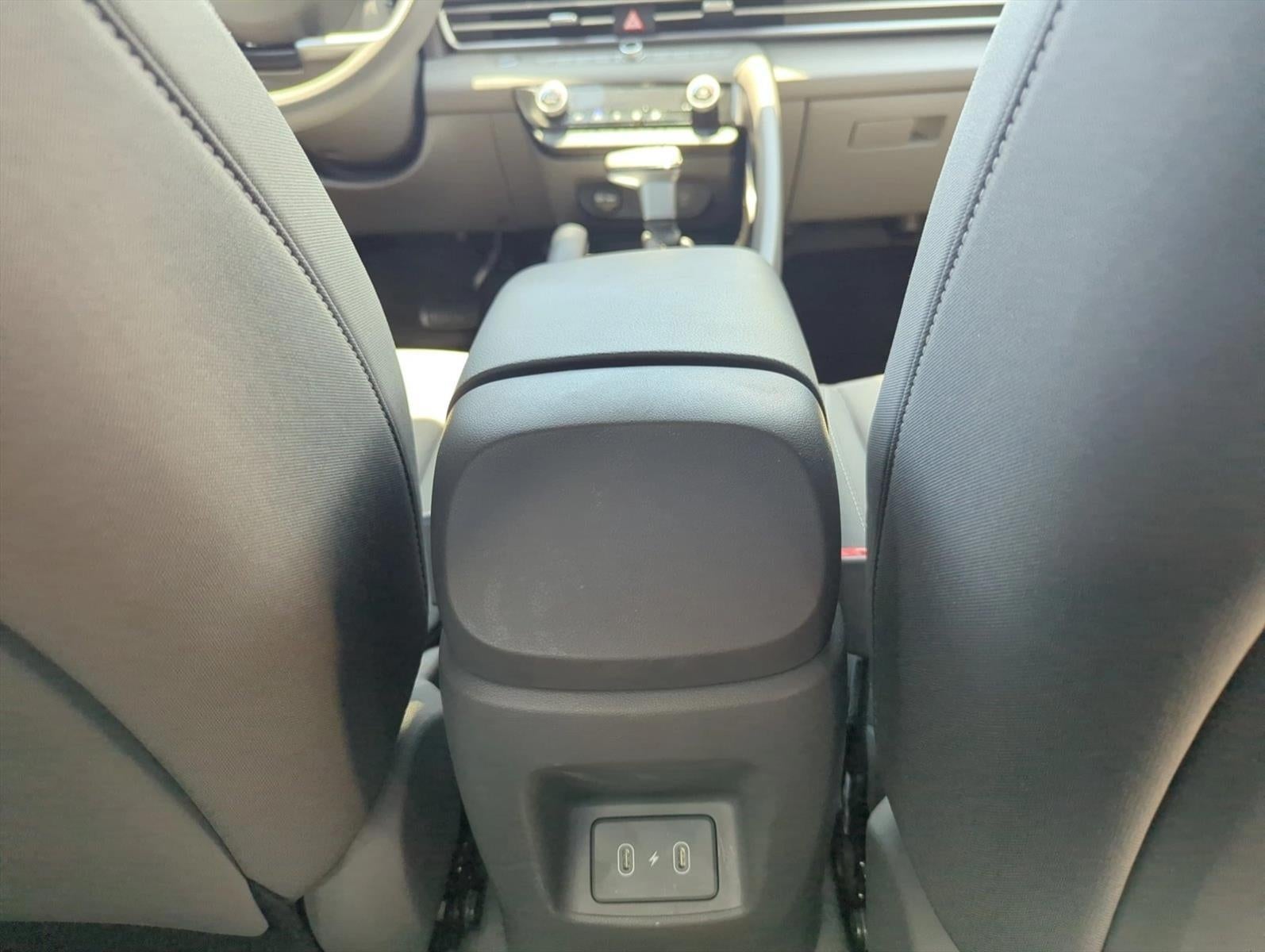 2024 Hyundai ELANTRA SEL IVT