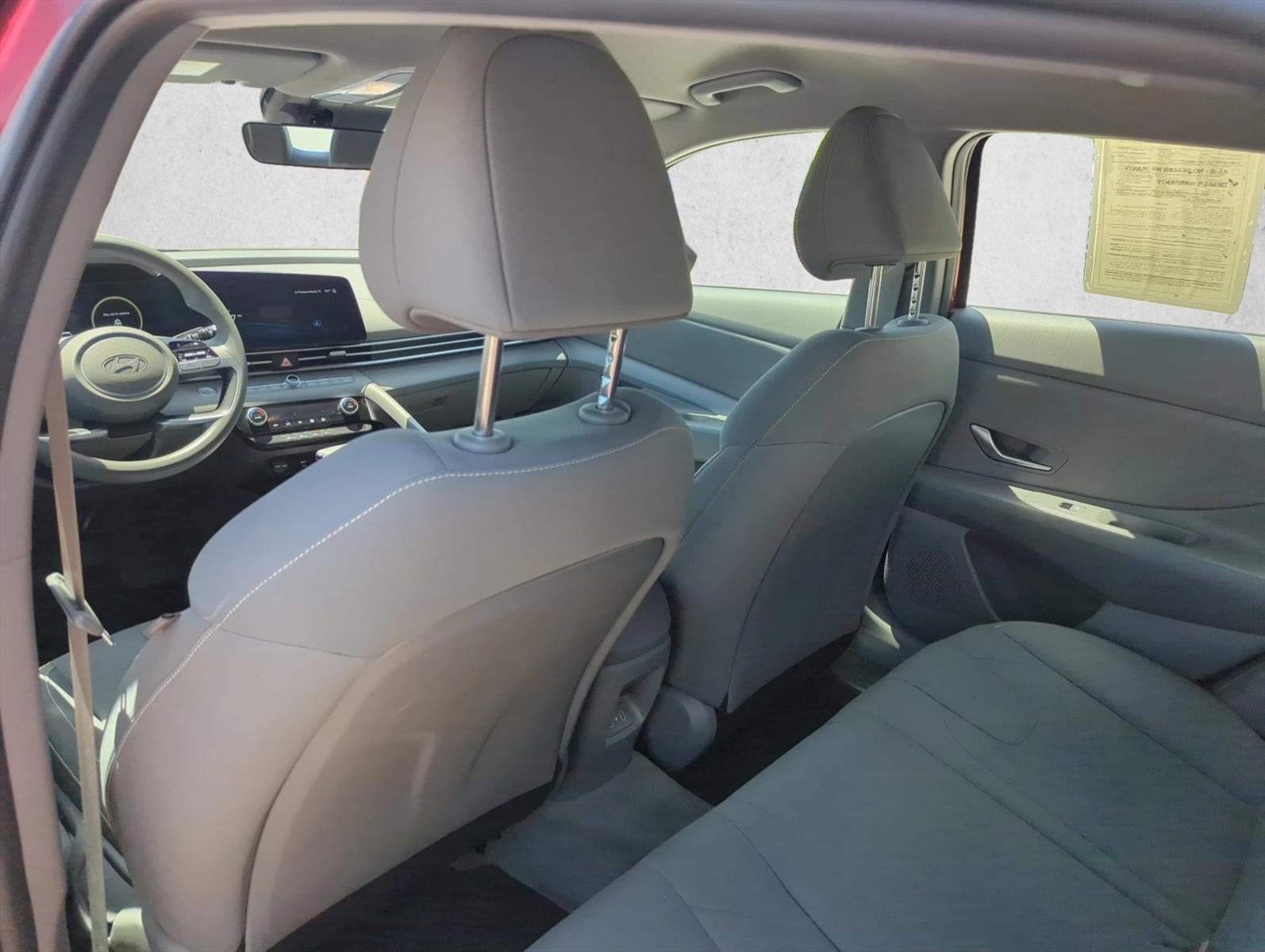 2024 Hyundai ELANTRA SEL IVT