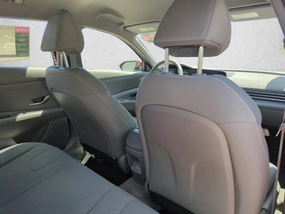 2024 Hyundai ELANTRA SEL IVT