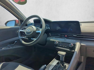 2024 Hyundai ELANTRA SEL IVT