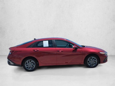2024 Hyundai ELANTRA SEL IVT