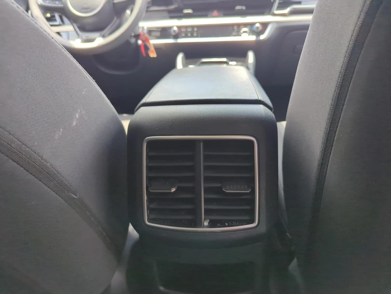 2024 Kia Sportage Hybrid LX FWD