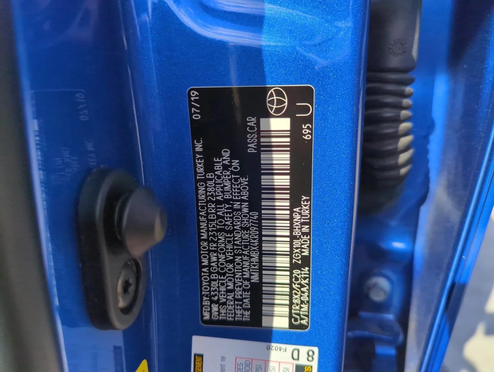 2019 Toyota C-HR LE FWD (Natl)