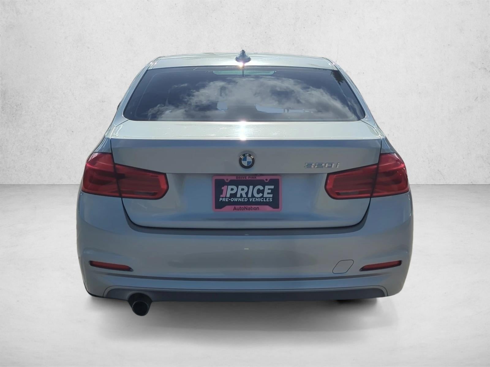 2018 BMW 320i Sedan