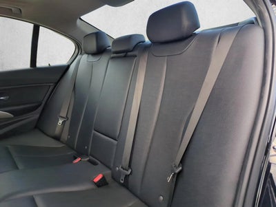 2018 BMW 320i Sedan