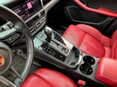 2024 Porsche Macan T AWD