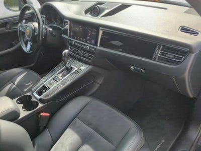 2021 Porsche Macan AWD