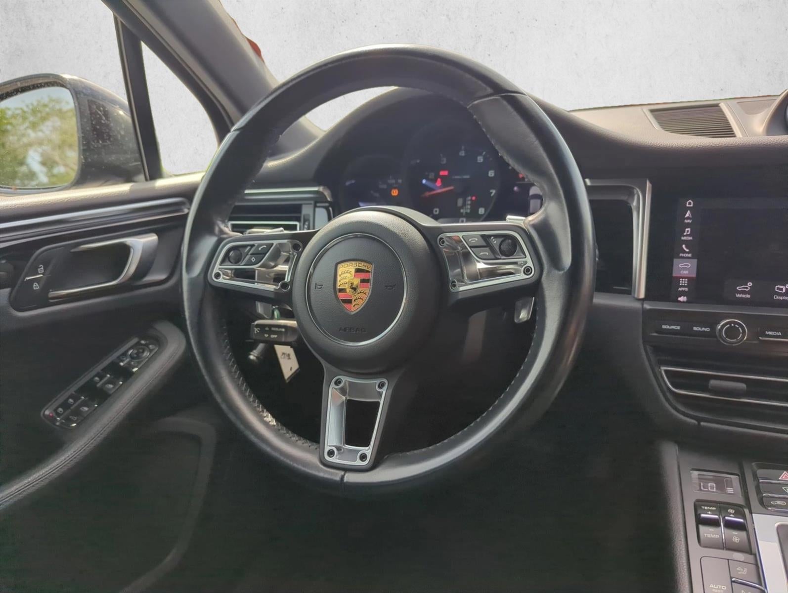 2021 Porsche Macan AWD