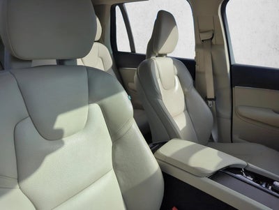 2020 Volvo XC90 T5 FWD Momentum 7 Passenger