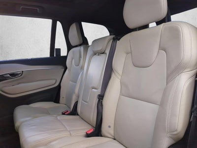 2021 Volvo XC90 Recharge T8 eAWD PHEV R-Design 7P