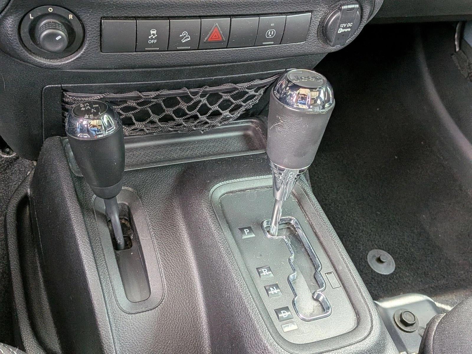 2014 Jeep Wrangler Unlimited 4WD 4dr Sahara