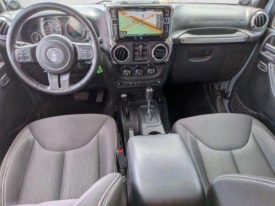 2014 Jeep Wrangler Unlimited 4WD 4dr Sahara