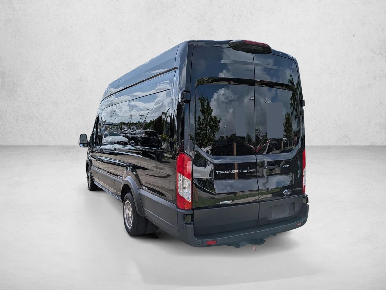 2021 Ford Transit Passenger Wagon T-350 HD 148" EL High Roof XLT DRW RWD