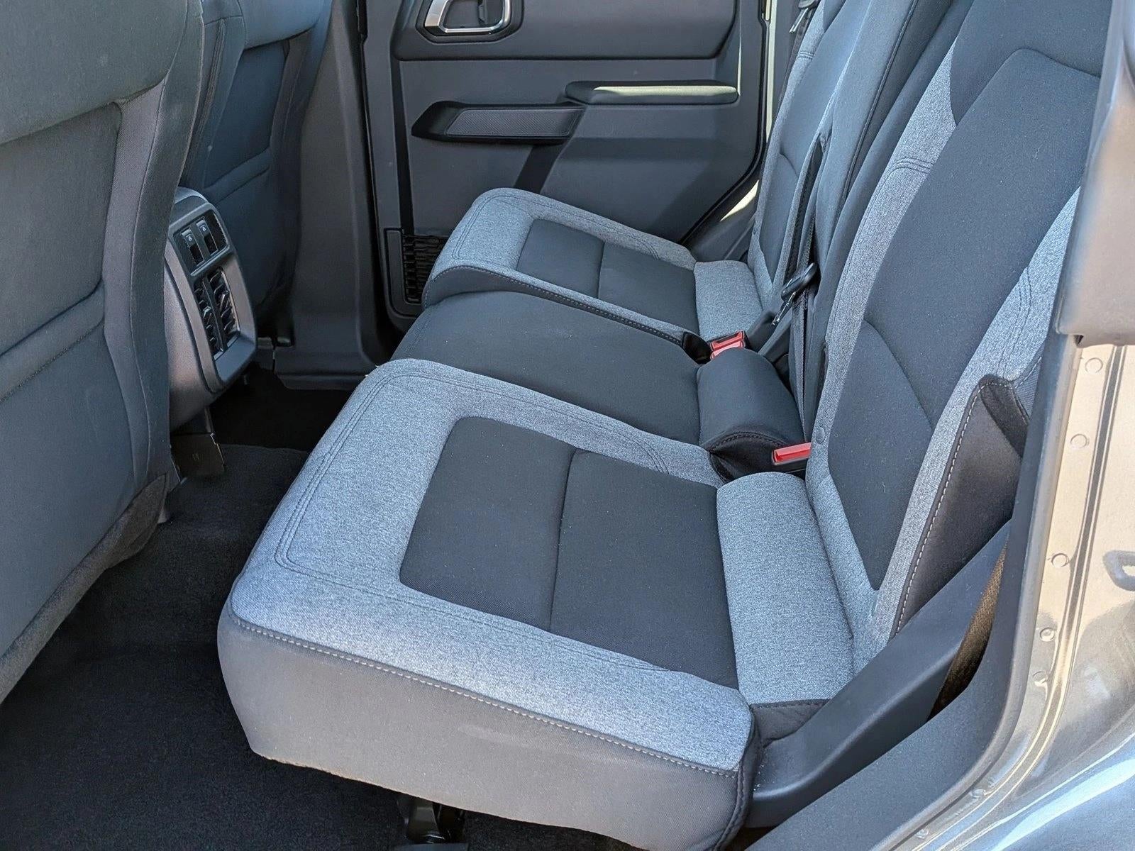 2025 Ford Bronco Base 4 Door 4x4