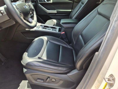 2023 Ford Explorer XLT RWD