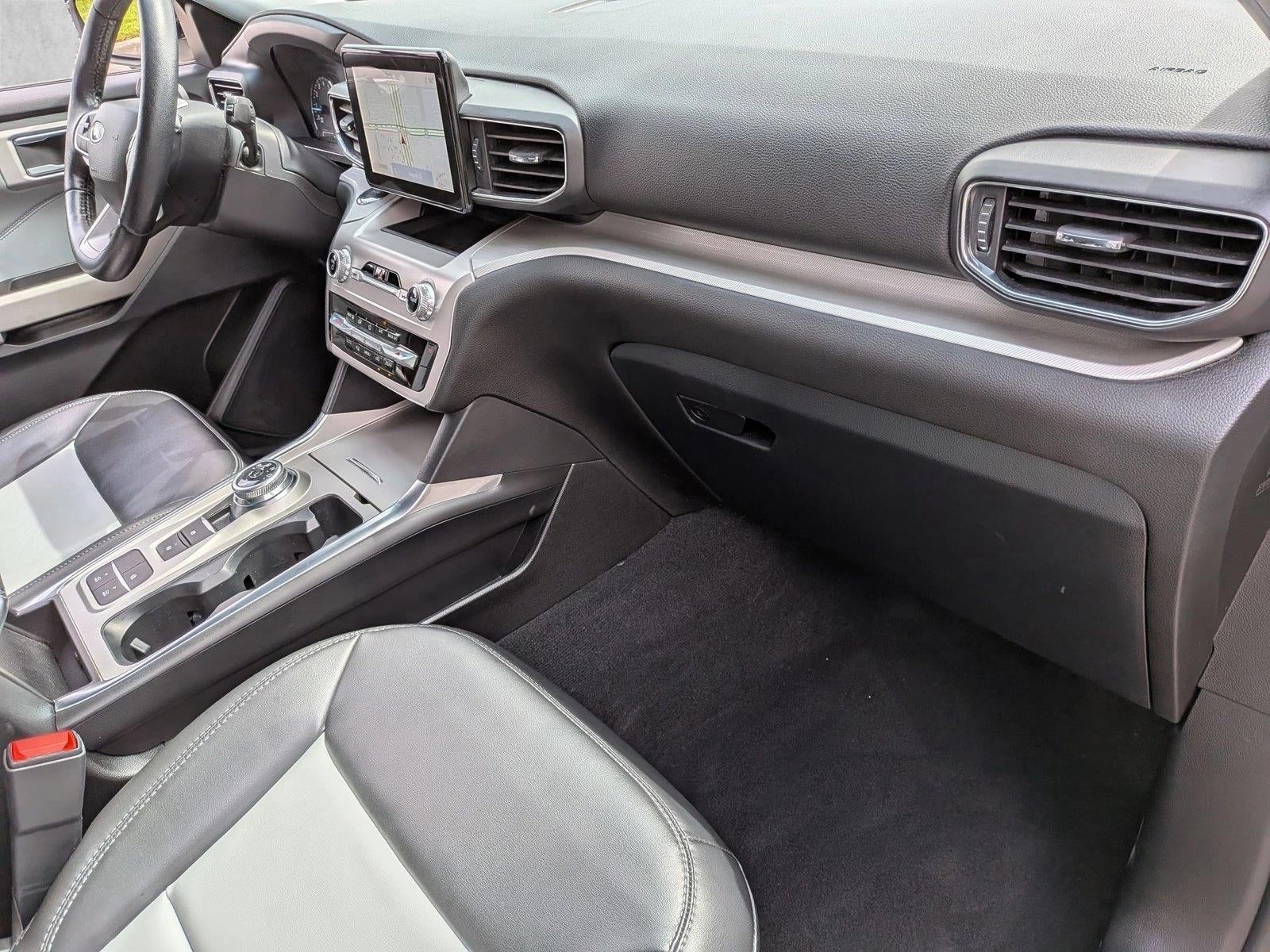 2023 Ford Explorer XLT RWD
