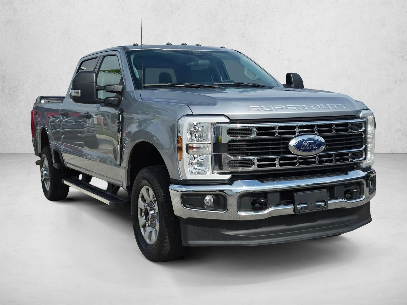 2024 Ford Super Duty F-250 SRW XLT 4WD Crew Cab 6.75' Box