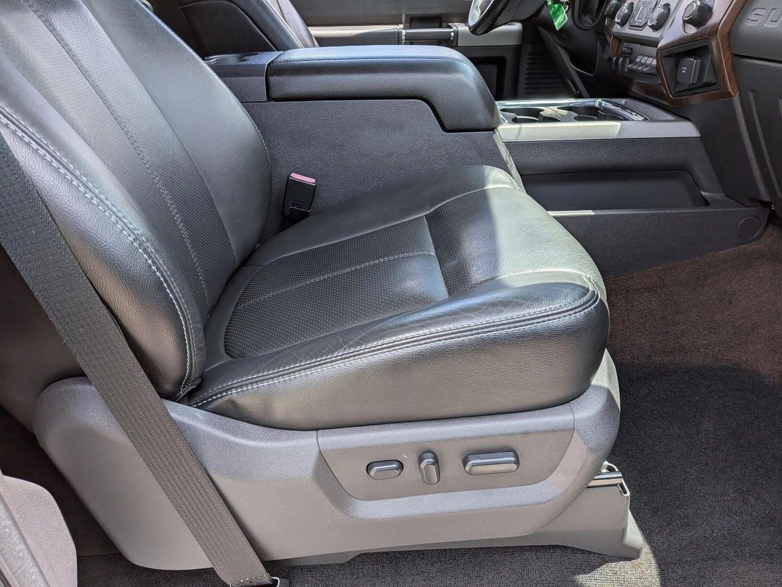 2013 Ford Super Duty F-250 SRW 4WD Crew Cab 6-3/4 Ft Box Lariat