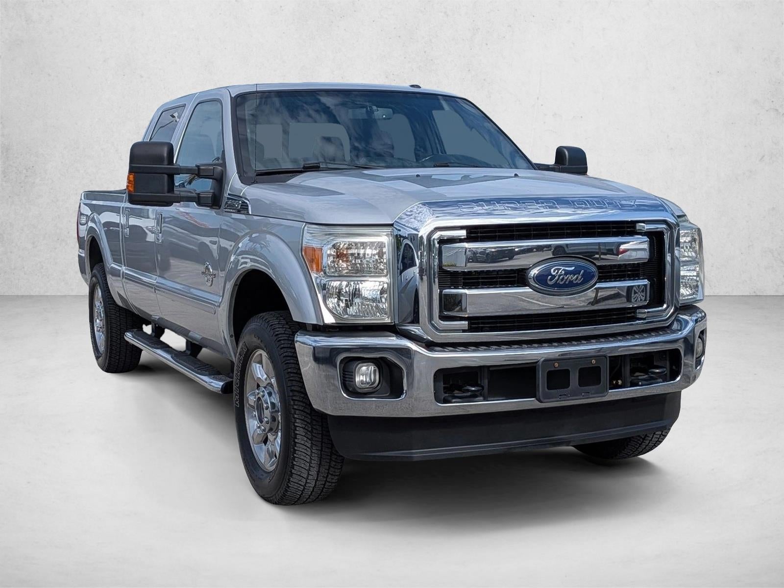2013 Ford Super Duty F-250 SRW 4WD Crew Cab 6-3/4 Ft Box Lariat