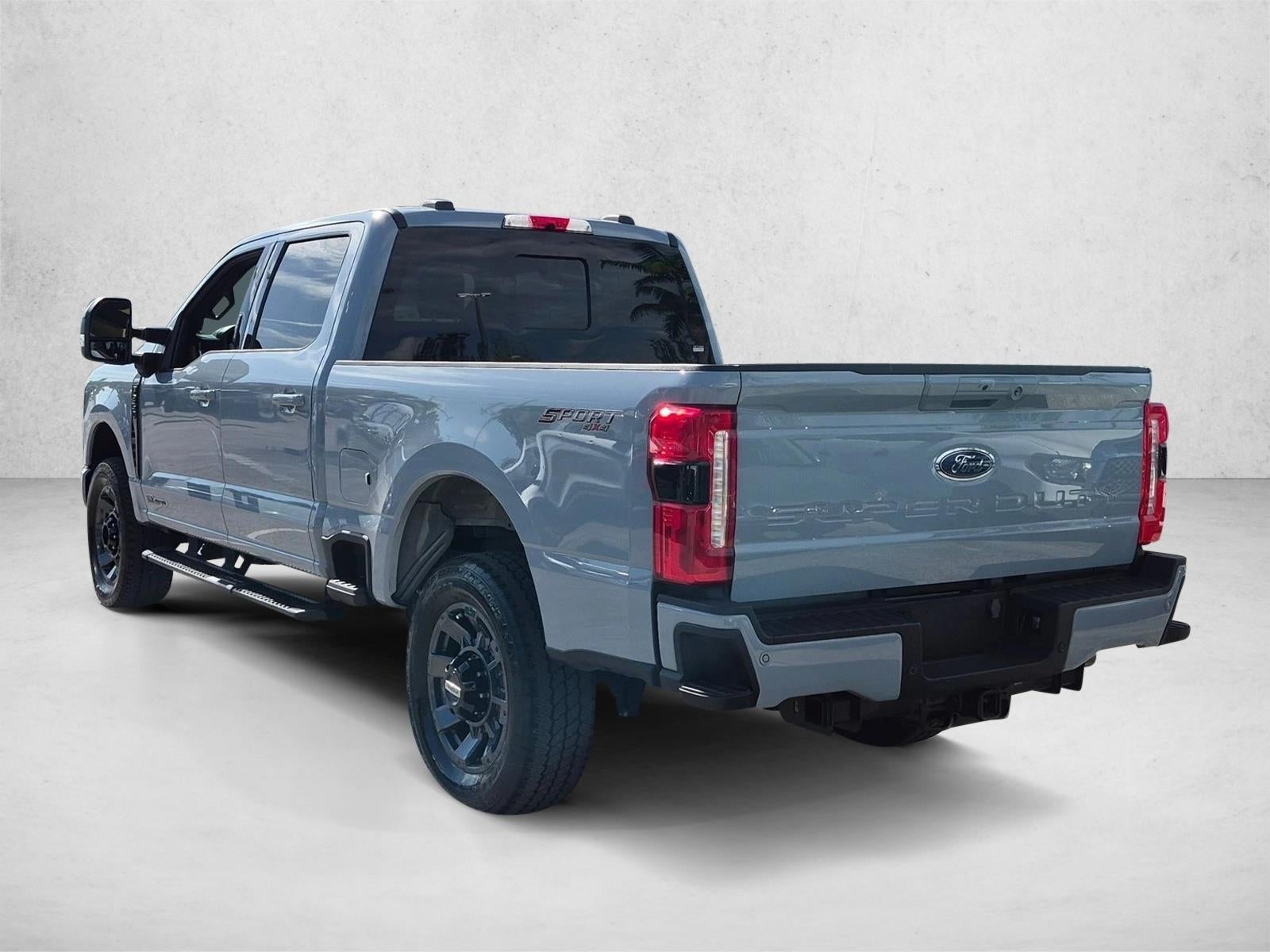 2024 Ford Super Duty F-250 SRW LARIAT 4WD Crew Cab 6.75' Box