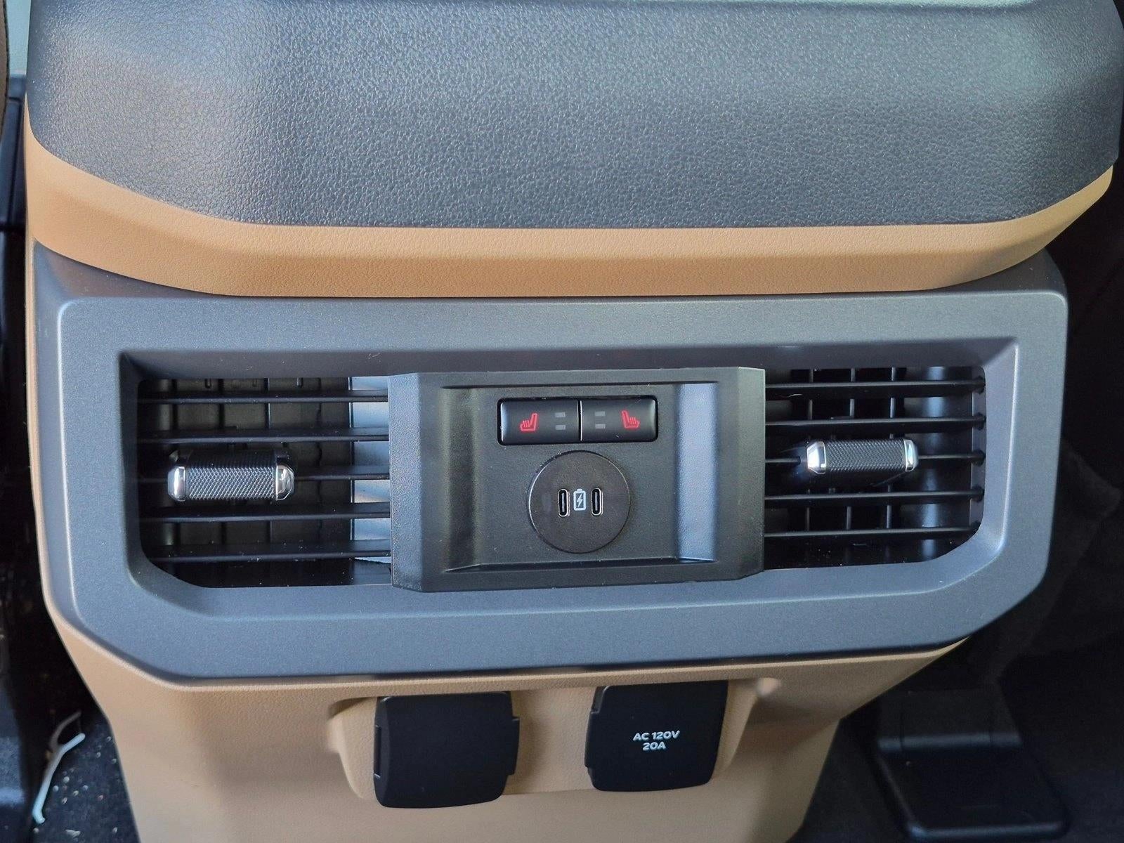 2024 Ford Super Duty F-250 SRW LARIAT 4WD Crew Cab 6.75' Box