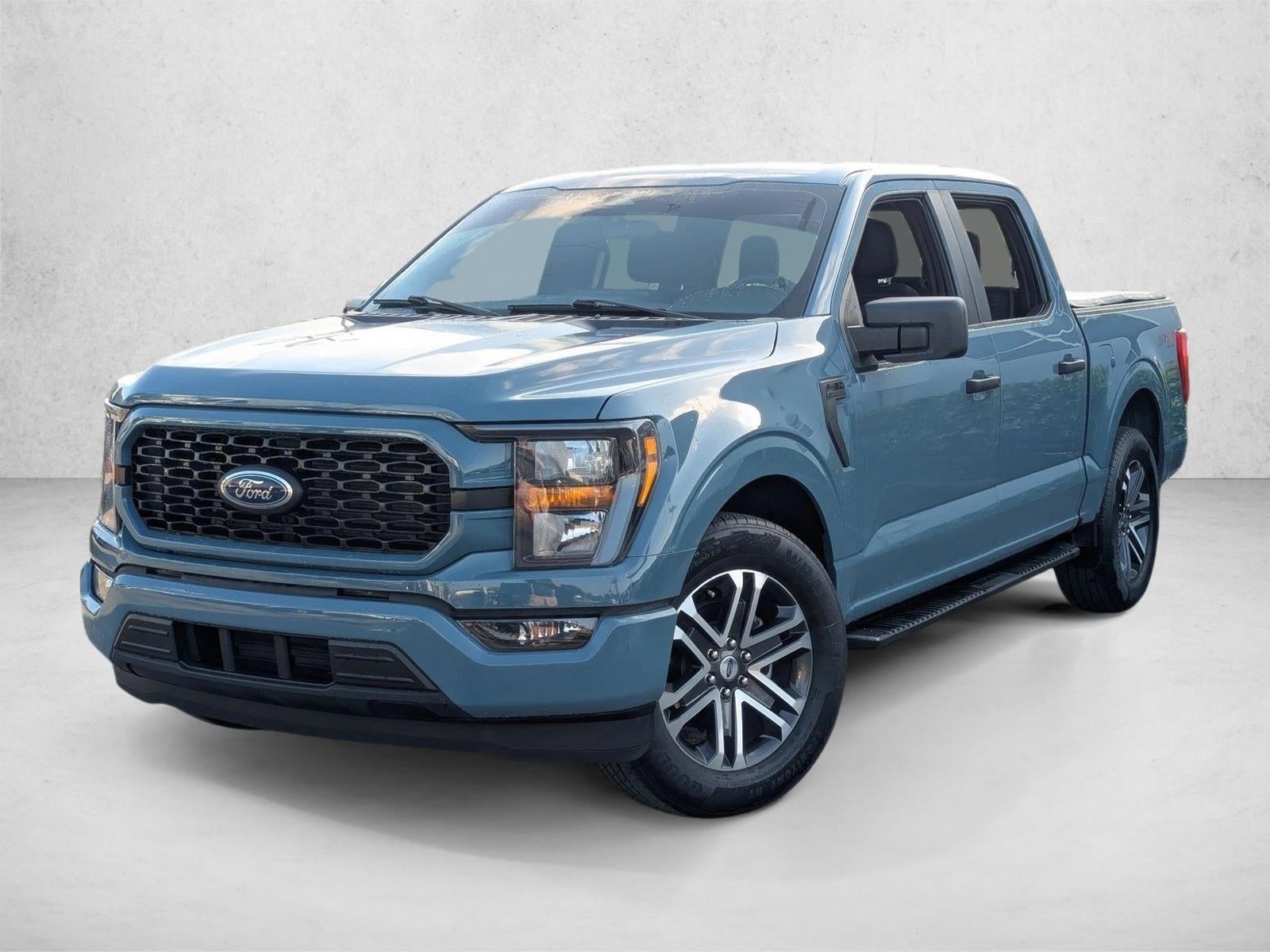 2023 Ford F-150 XL 2WD SuperCrew 5.5' Box