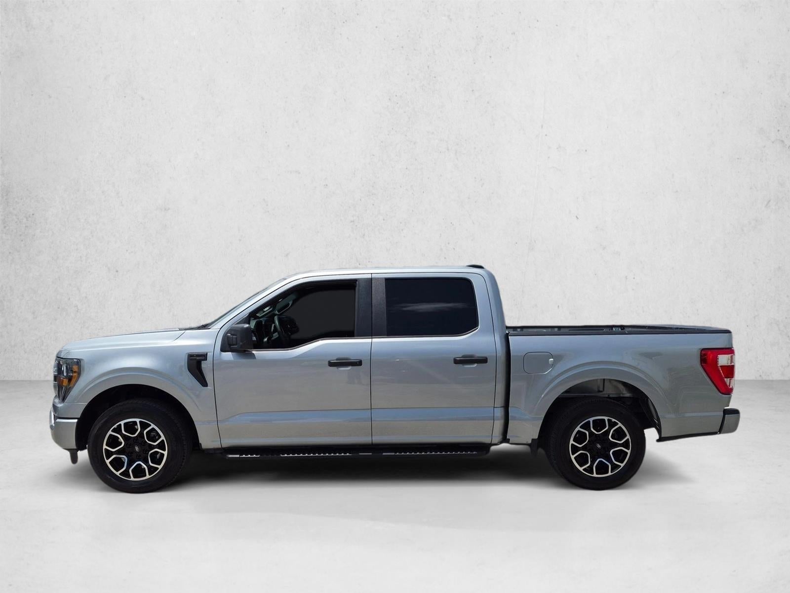 2023 Ford F-150 XL 2WD SuperCrew 5.5' Box