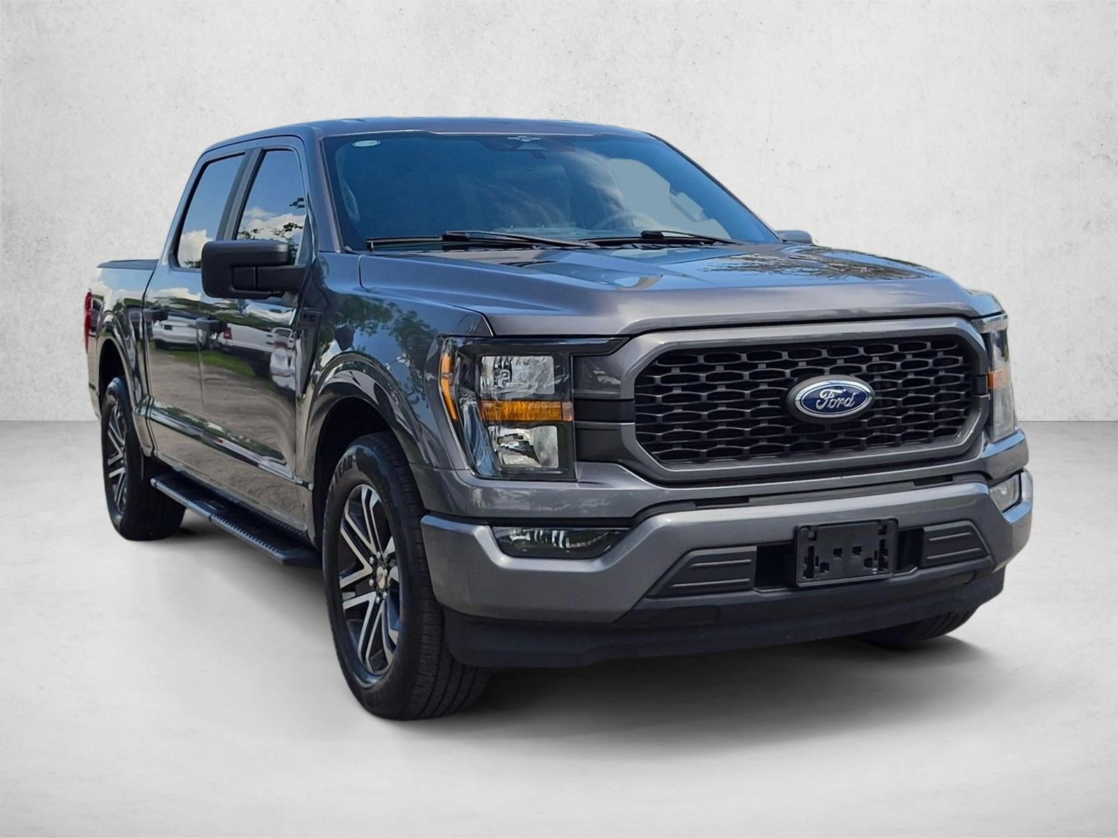 2023 Ford F-150 XL 2WD SuperCrew 5.5' Box