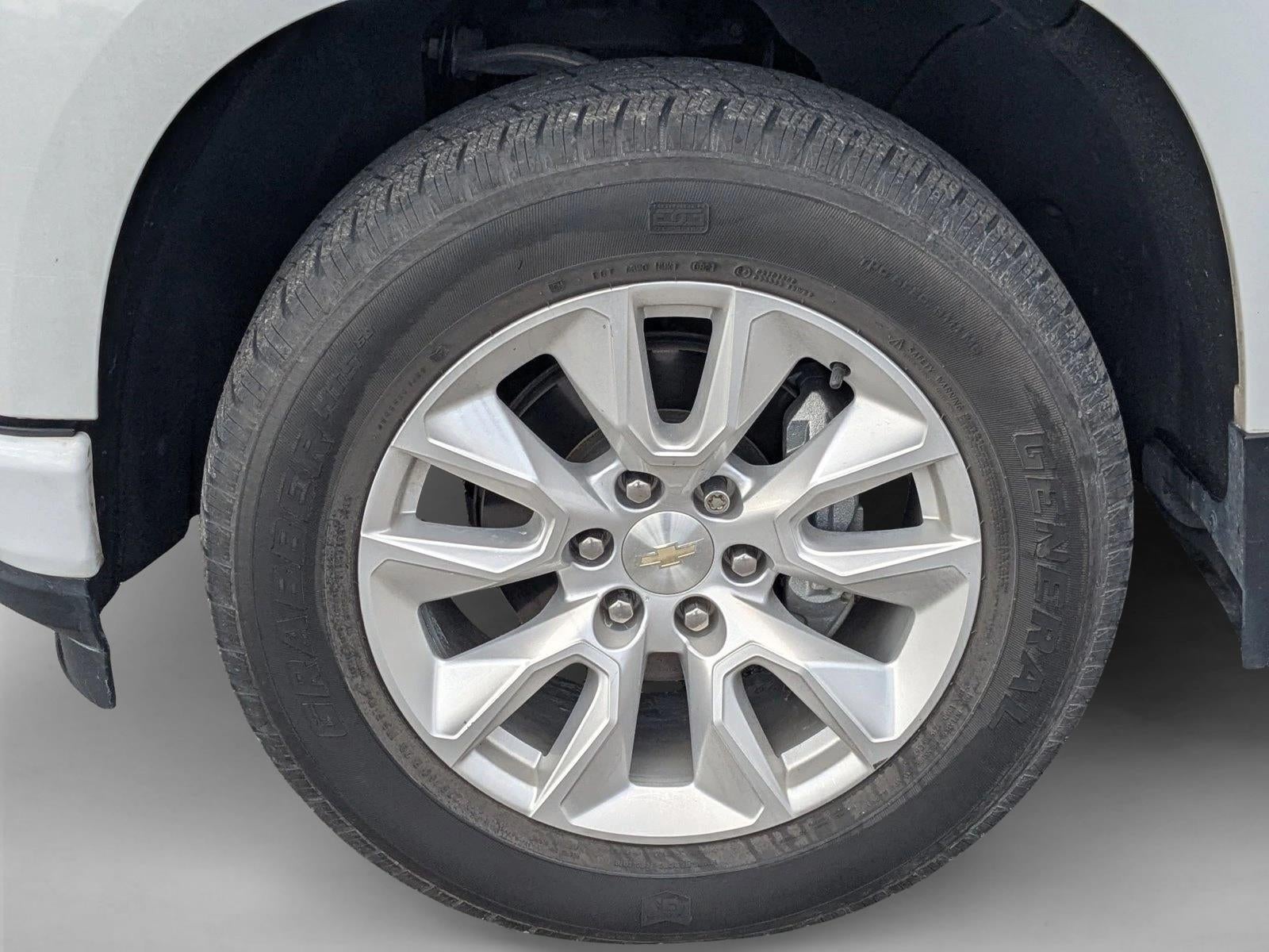 2021 Chevrolet Silverado 1500 Crew Cab Short Box 2-Wheel Drive Custom