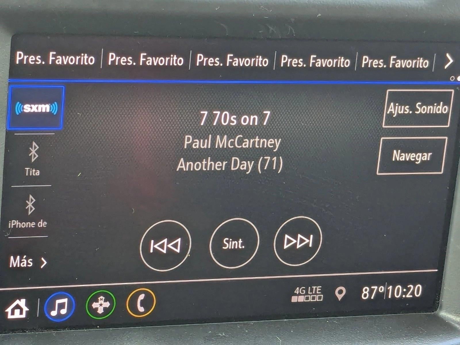 2021 Chevrolet Silverado 1500 Crew Cab Short Box 2-Wheel Drive Custom