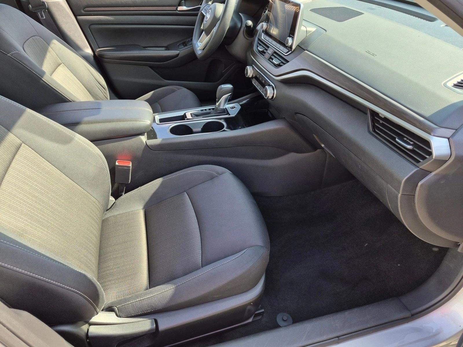 2024 Nissan Altima 2.5 SV Sedan