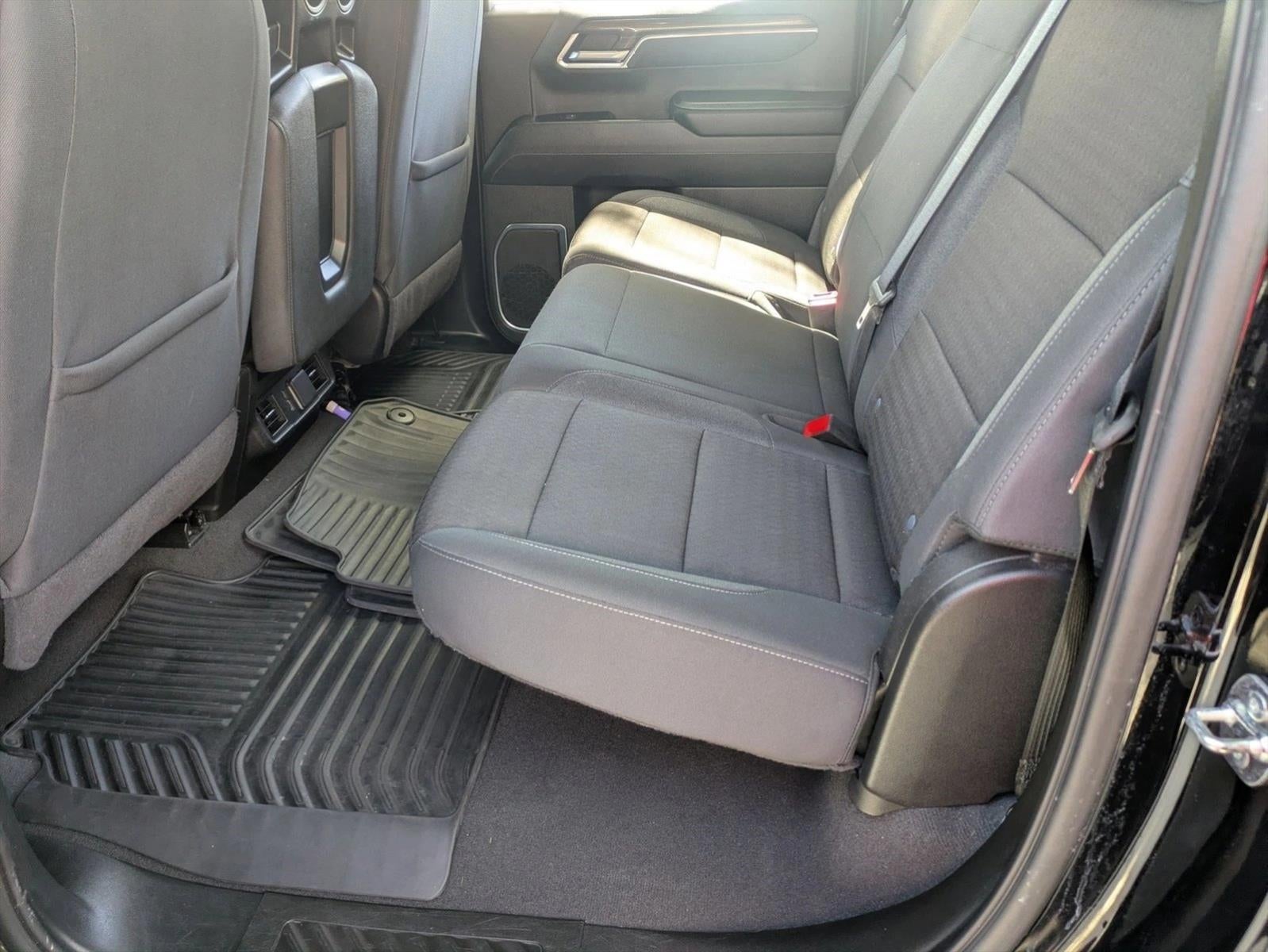 2025 Chevrolet Silverado 1500 Crew Cab Short Box 2-Wheel Drive LT