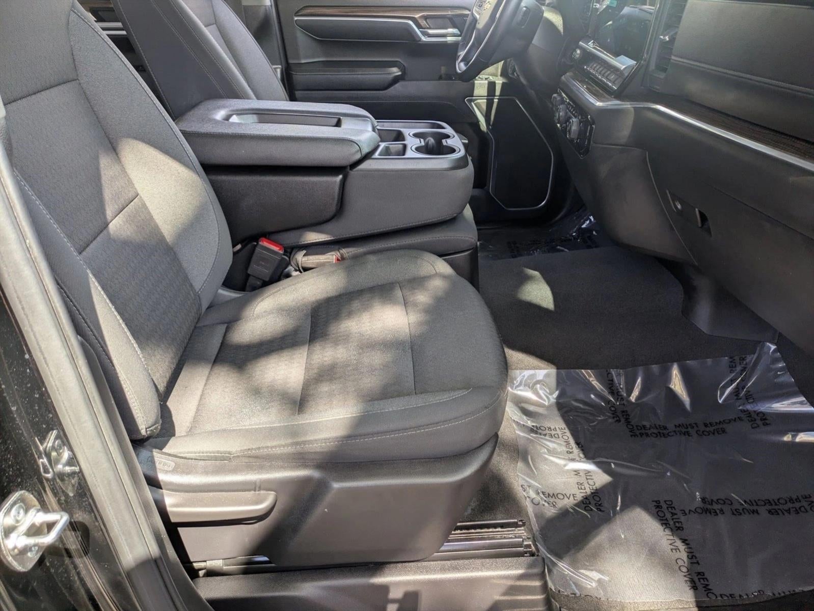 2025 Chevrolet Silverado 1500 Crew Cab Short Box 2-Wheel Drive LT