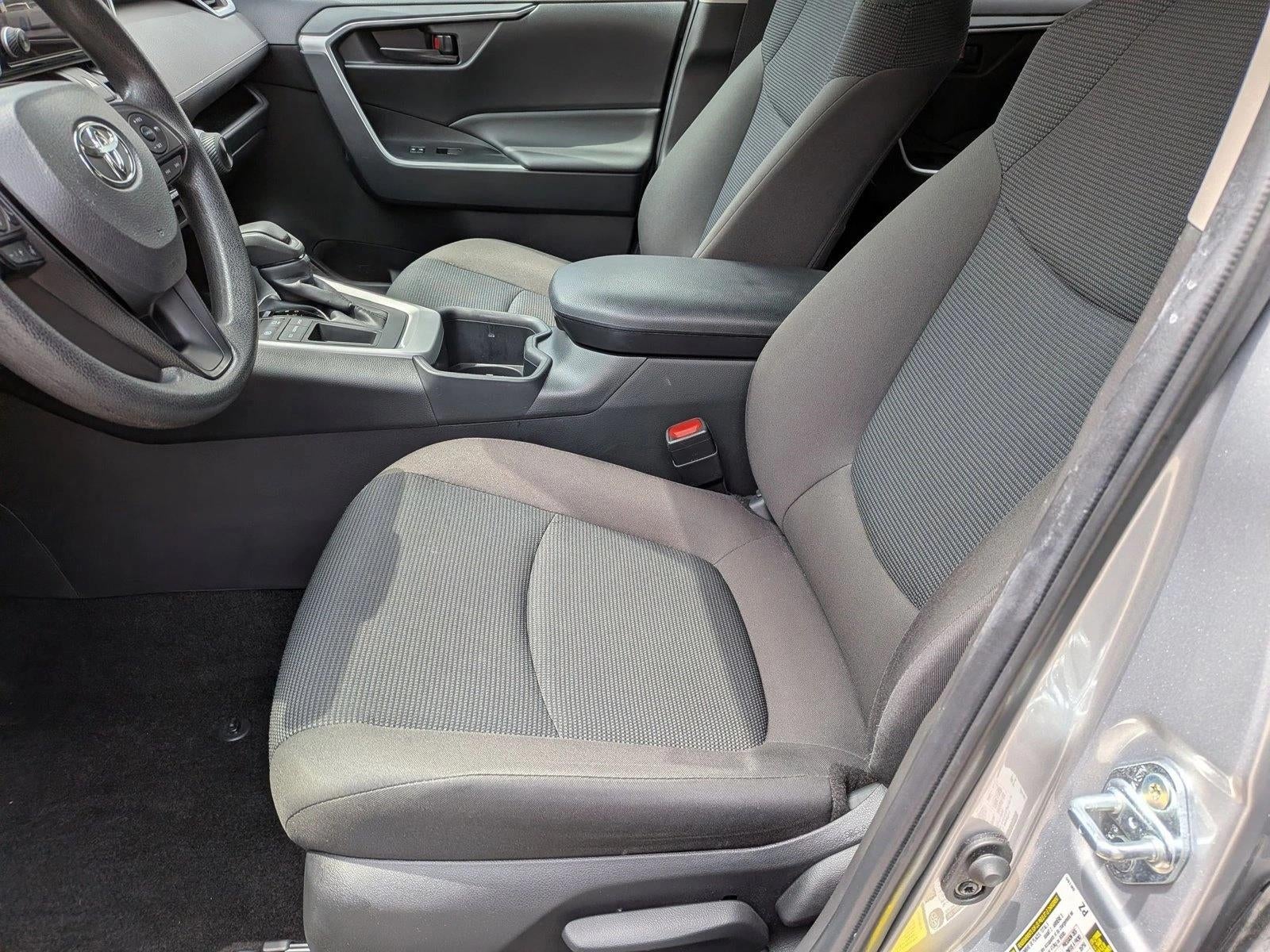 2025 Toyota RAV4 LE FWD (GS)