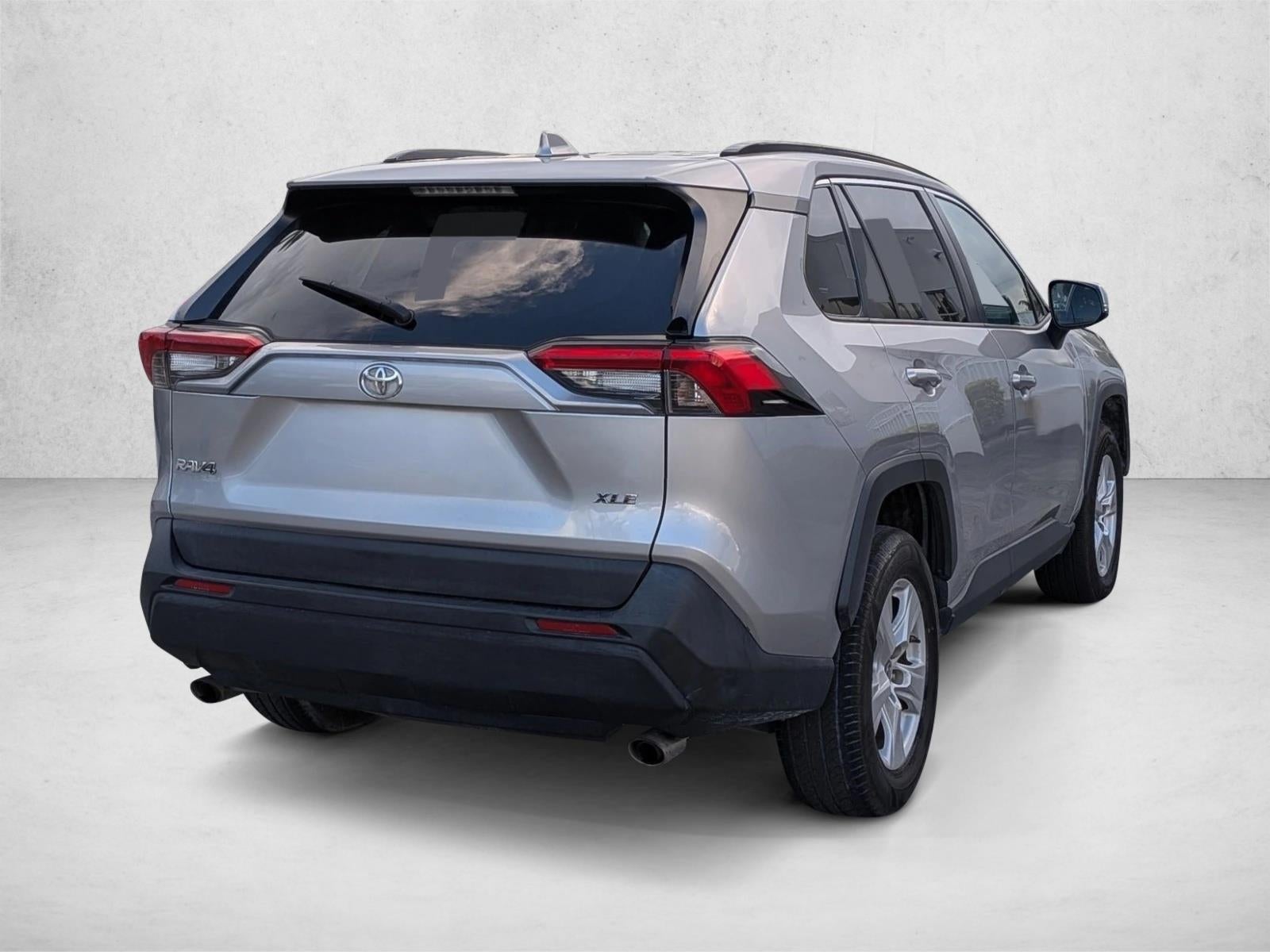 2019 Toyota RAV4 XLE FWD (GS)