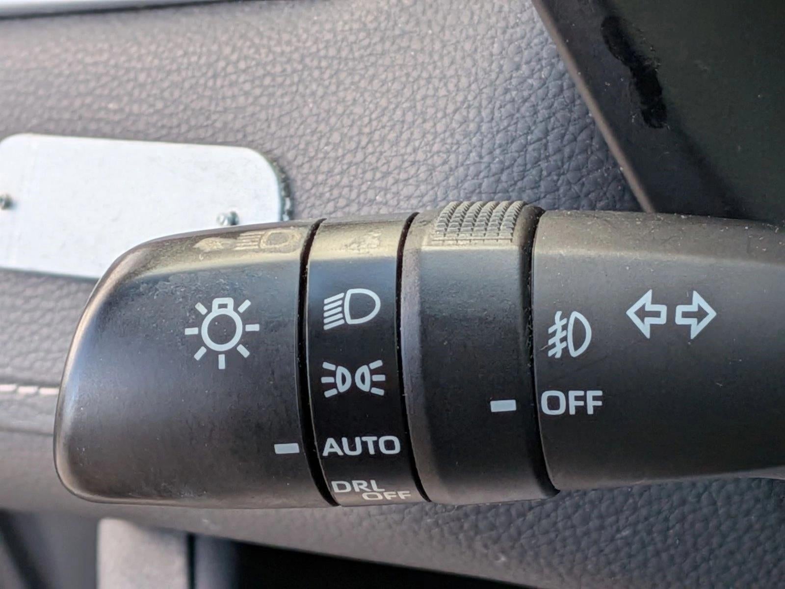 2019 Toyota RAV4 XLE FWD (GS)